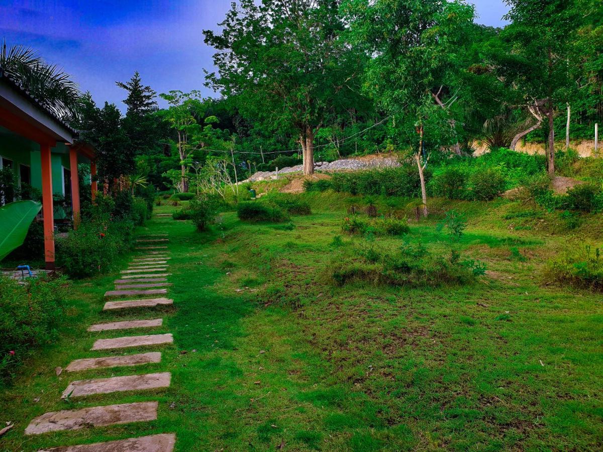 Rubber Tree Resort 란타섬 외부 사진